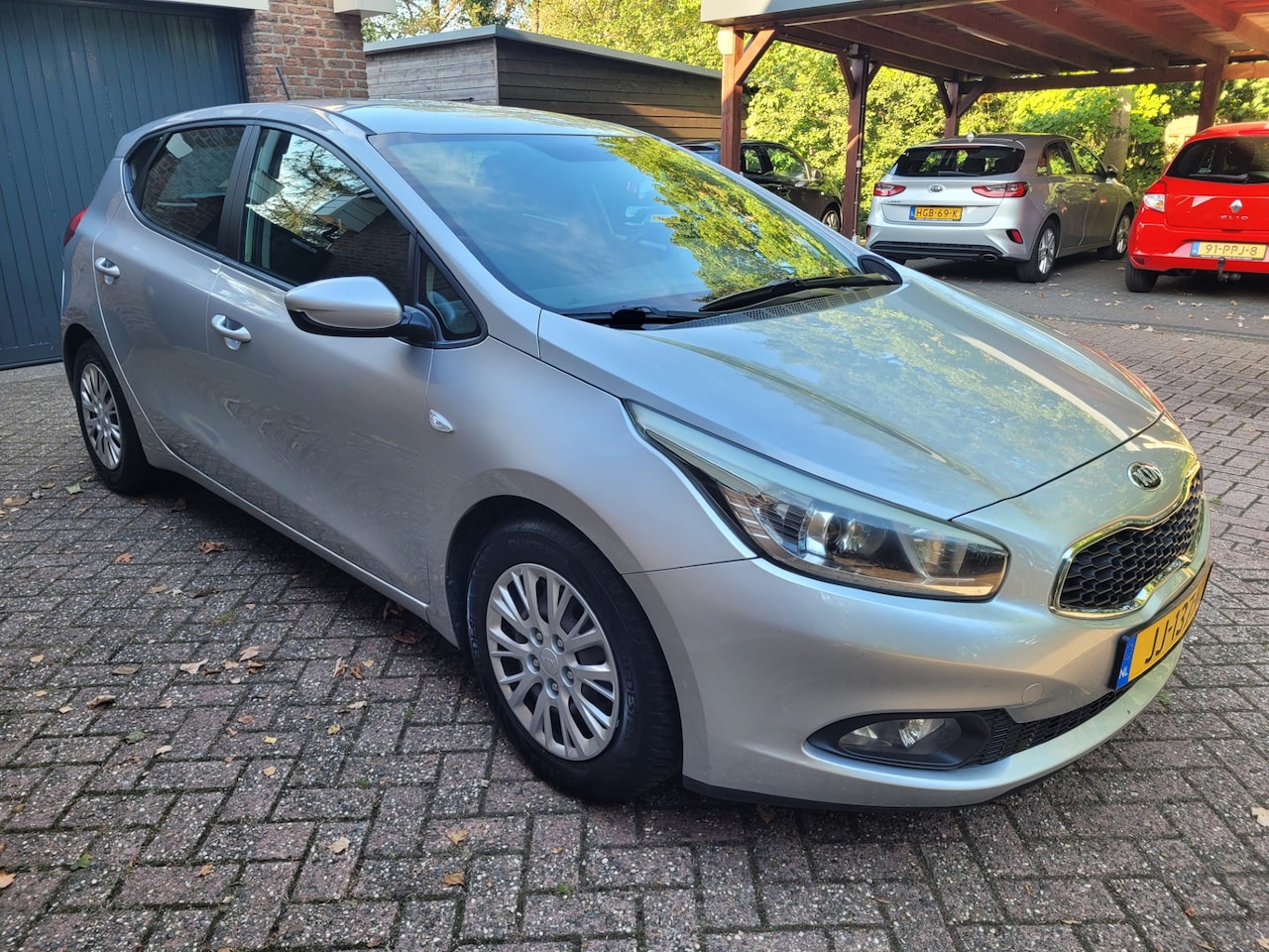 KIA CEE D