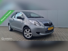 Toyota Yaris - 1.0 VVTi Terra