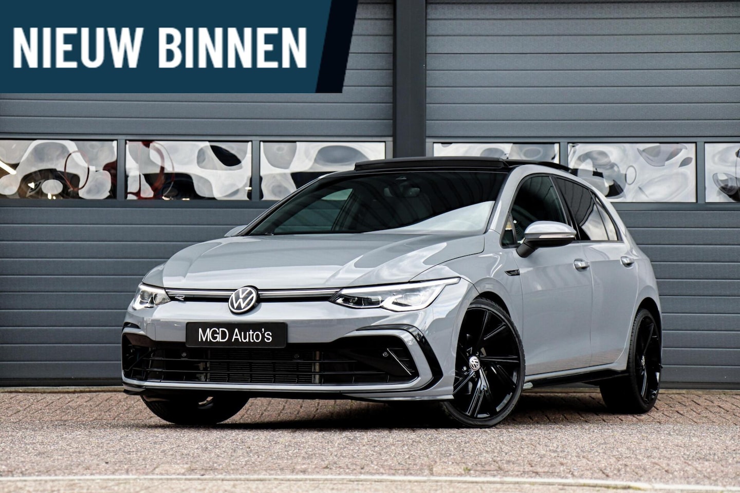 Volkswagen Golf - 1.5 eTSI 3x R-Line /IQ-LIGHT/PANODAK/STOELVERW./CARPLAY/CAMERA/ACC/SFEERVERL.! - AutoWereld.nl