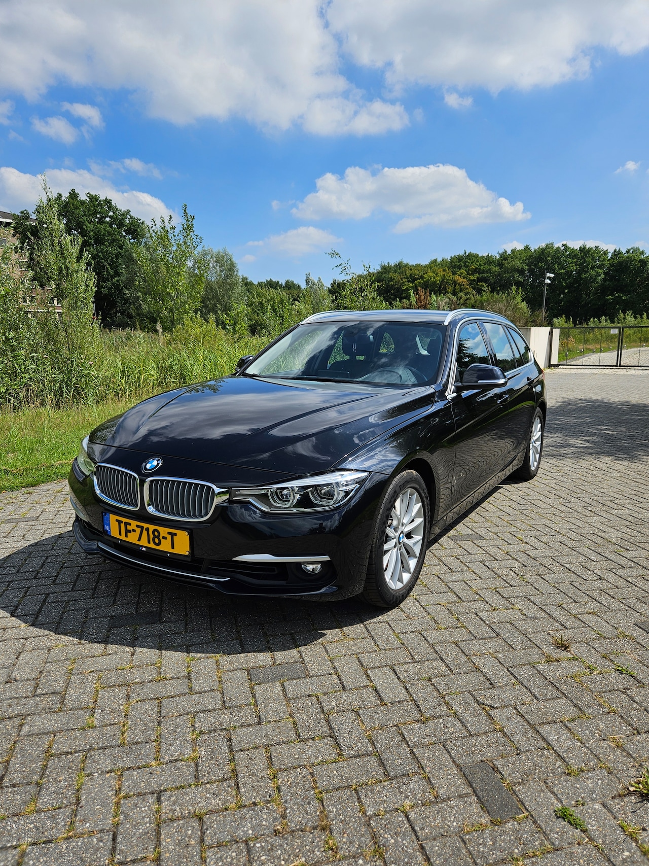 BMW 3-serie Touring - 318i Luxury Edition - AutoWereld.nl