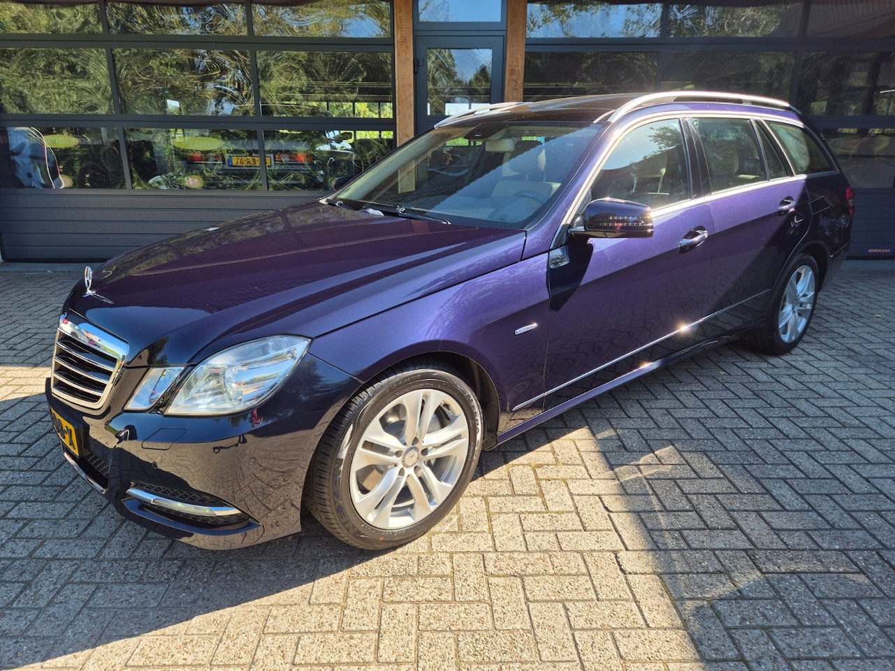 Mercedes-Benz E-klasse Estate - 250 CGI Avantgarde LEER * PANORAMA DAK *ILS *XENON *NAVI *PDC - AutoWereld.nl