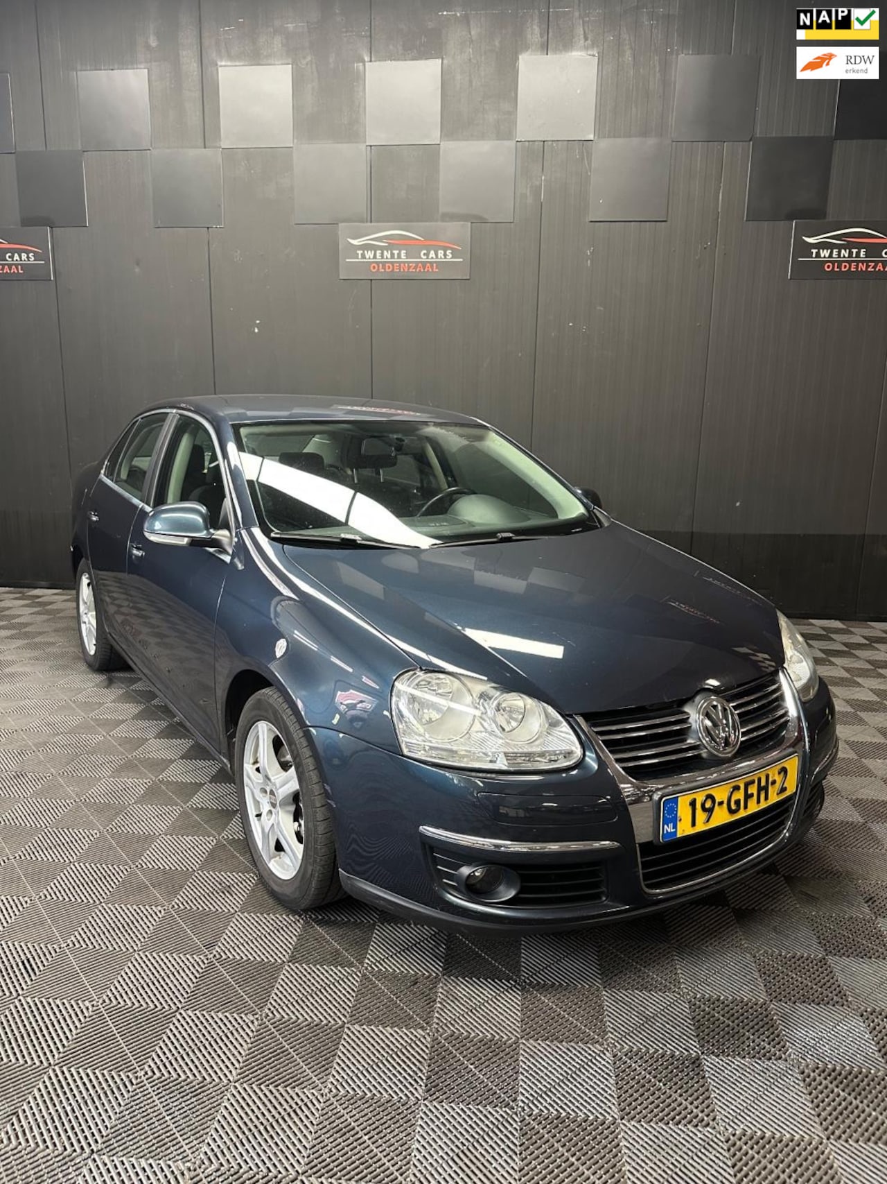 Volkswagen Jetta - 2.0 TDI Comfortline | Navi | Clima | Cruise | Nieuwe APK | - AutoWereld.nl