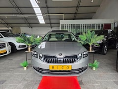 Skoda Octavia Combi - 1.6 TDI AUT LED PANO CAMERA FULL 2017
