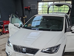SEAT Ibiza - 1.0 TSI Style Beatsaudio NAVI CAMERA LED PDC V+A SCHADEAUTO