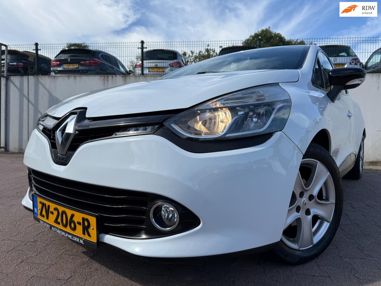 Renault Clio - 0.9 TCe Limited/NAVI/CLIMA/CRUISE/NETTE AUTO/PDC/ - AutoWereld.nl
