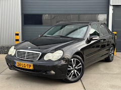 Mercedes-Benz C-klasse - 180 K. Classic CLIMA / CRUISE / 1E EIG / NAP