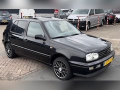 Volkswagen Golf - 2.8 VR6