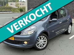 Renault Clio - 1.4-16V Dynamique Luxe // Airco // Nwe APK // Trekhaak // Rijd Schakelt Goed