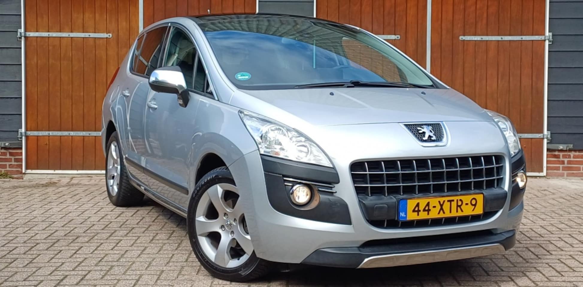 Peugeot 3008 - 1.6 VTi Style 1.6 VTi Style, Nette auto, Trekhaak, Bluetooth, NAP - AutoWereld.nl