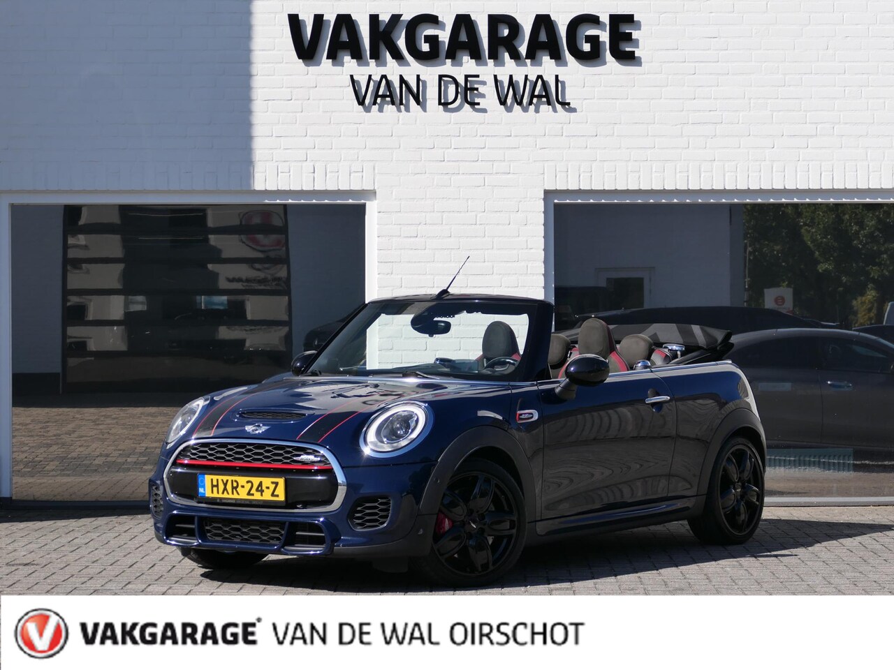 MINI Cabrio - Mini 2.0 John Cooper Works Chili | Lapisluxury Blue | Harman/Kardon | ACC | Head-up | Stoe - AutoWereld.nl