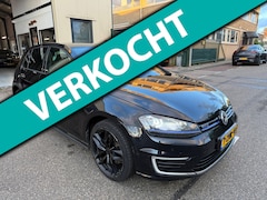 Volkswagen Golf - 1.4 TSI GTE Navigatie Led PDC
