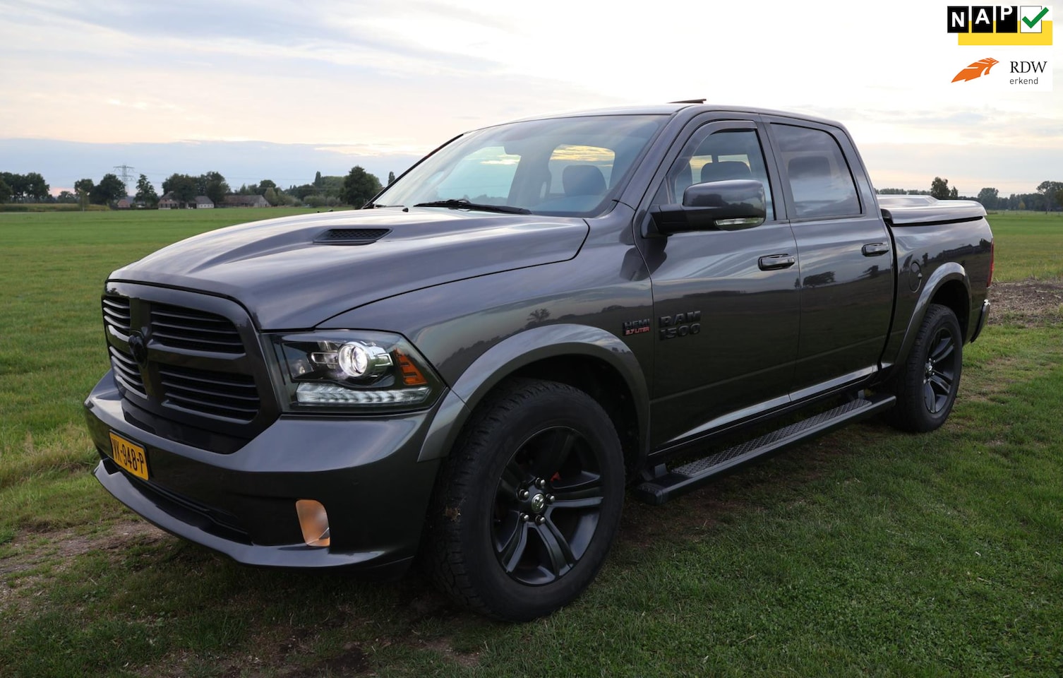 Dodge Ram 1500 - 5.7 V8 Quad Cab 6'4|Luchtvering|Carplay|NL-auto-NAP|Lees tekst - AutoWereld.nl
