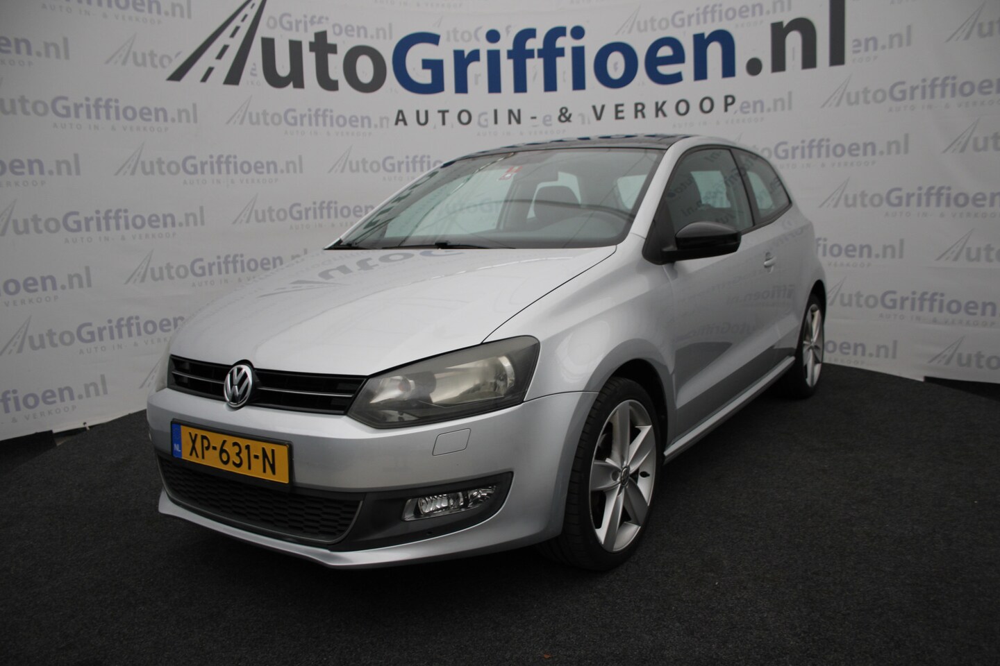 Volkswagen Polo - 1.2 TSI Highline nette 3-deurs met schuifdak - AutoWereld.nl