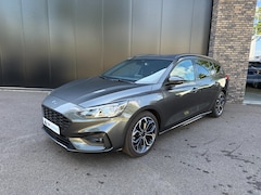 Ford Focus Wagon - 1.5 Eco 182pk AUT. ST Line Business Navi, Trekhaak, Keyless, Winter pack, Climate etc. etc