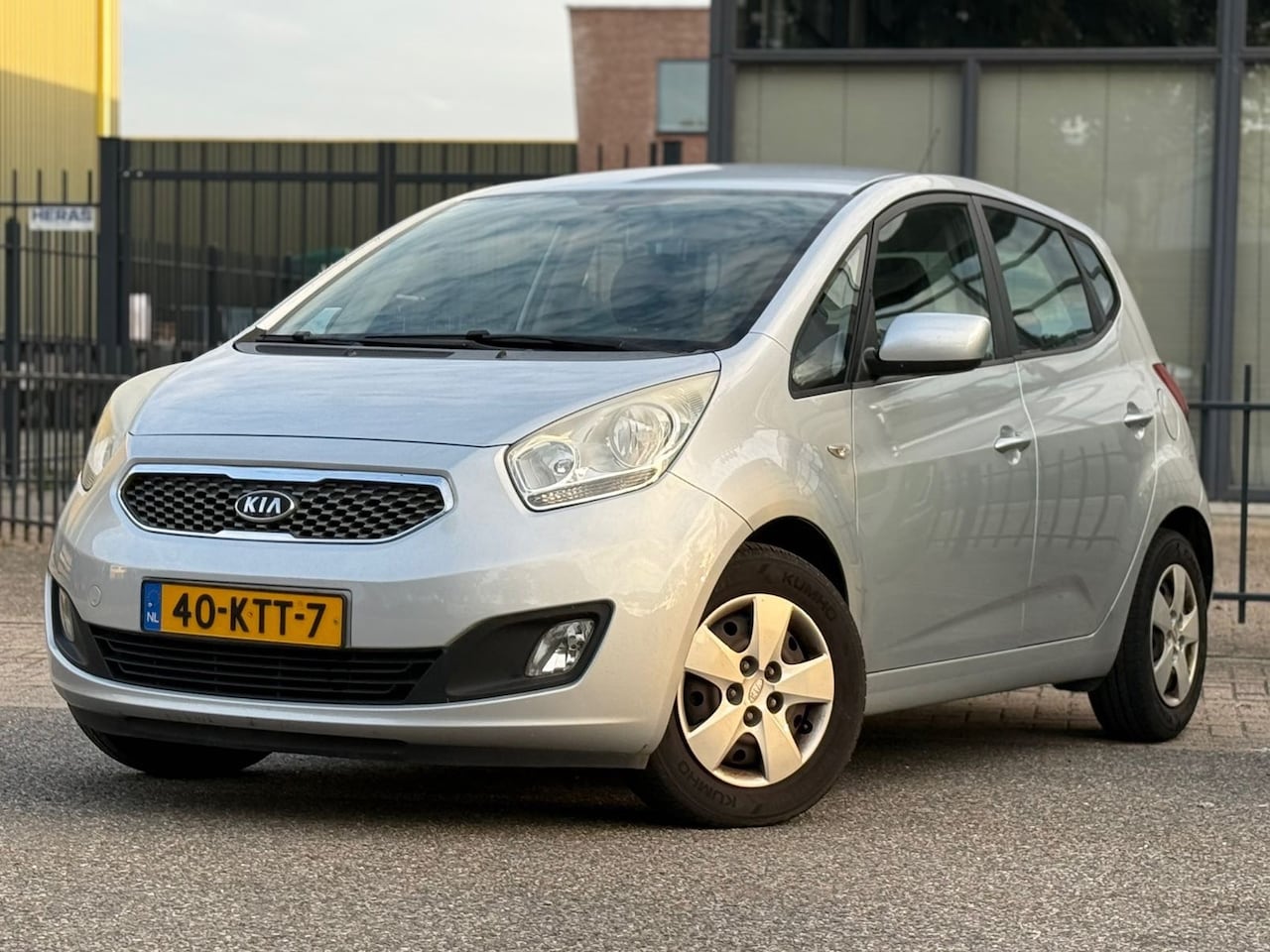 KIA VENGA