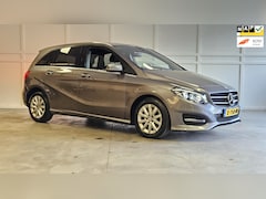 Mercedes-Benz B-klasse - 200 Prestige / Automaat / Navi / 83.748 KM / 2015