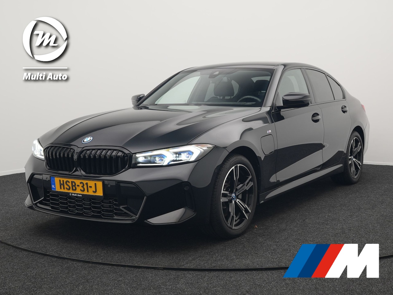 BMW 3-serie - 330e M Sport Plug In Hybrid 293pk PHEV | Widescreen Navi | Head Up | Alcantara Sportstoele - AutoWereld.nl