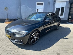 BMW 3-serie - 335i SPORTLINE | CAMERA | KEYLESS | MEMORY |