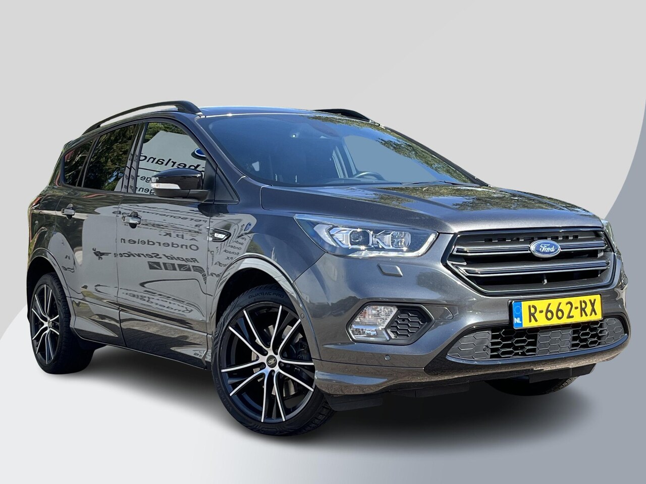 Ford Kuga - 1.5 EcoBoost ST Line 184pk Automaat | Trekhaak | Winterpack | Achteruitrijcamera | SYNC 3 - AutoWereld.nl
