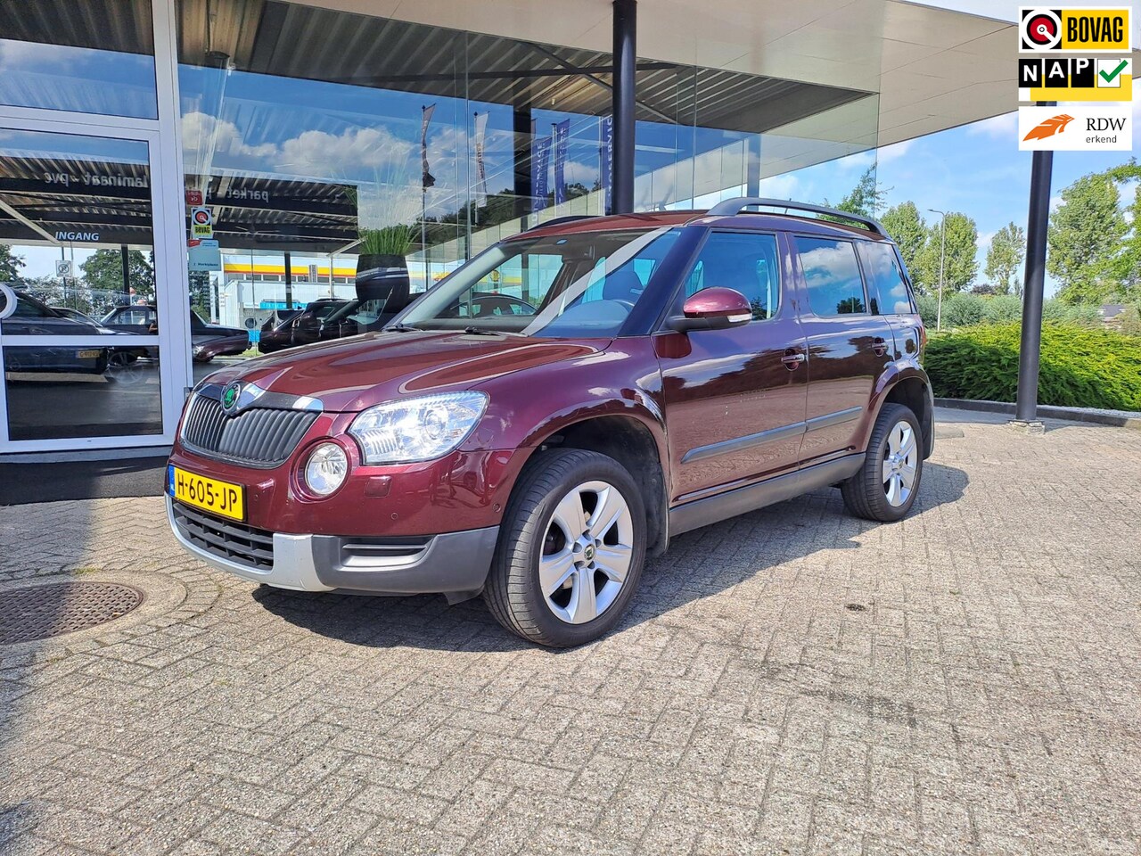Skoda Yeti - 1.2 TSI Elegance AUTOMAAT/STOELVERWARMING/NAVI/PDC - AutoWereld.nl