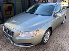 Volvo V70 - 2.5T Kinetic 200PK YOUNGTIMER