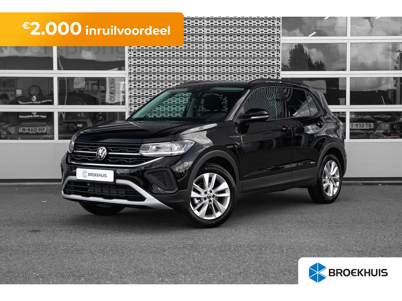 Volkswagen T-Cross - Life Edition Inclusief €2000,- inruilvoordeel | 'App-Connect' draadloze smartphone integra - AutoWereld.nl