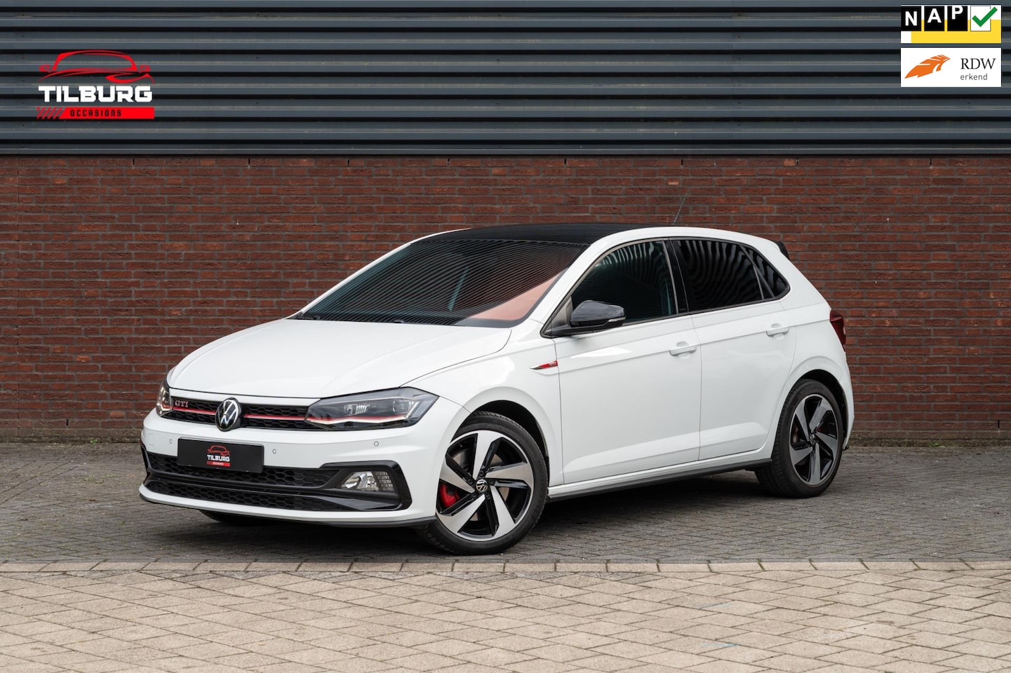 Volkswagen Polo - 2.0 TSI GTI | ACC | NAVI | LED - AutoWereld.nl