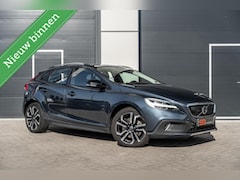 Volvo V40 Cross Country - 2.0 D2 Leder|Dodehoek|Cam|Navi|PANO