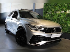 Volkswagen Tiguan - 1.5 TSI 3x R-Line Business+ Black Style pakket | Panorama dak | Reflex Zilver | Full optio