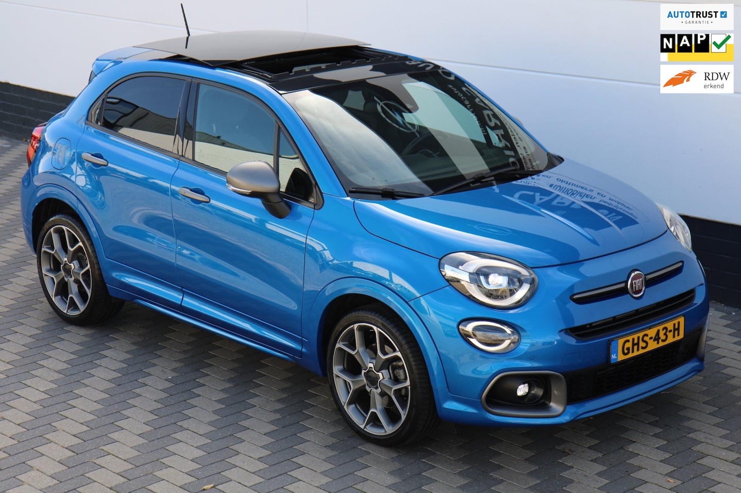 Fiat 500 X - 1.3 GSE Sport Automaat Navi Camera Pano zeer luxe - AutoWereld.nl