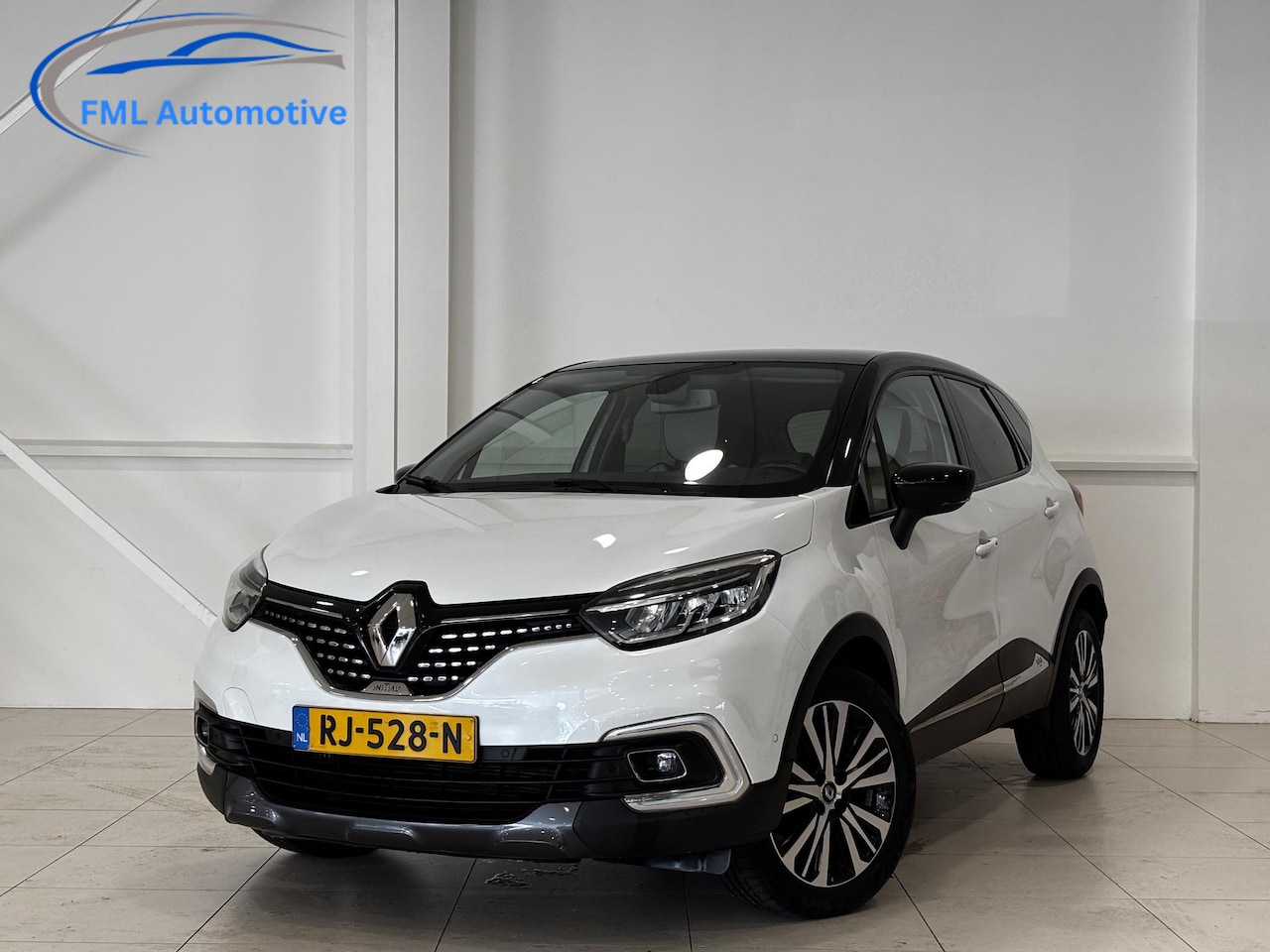 Renault Captur - 1.2 TCe Initiale Paris | Leder | Panorama dak | Hoge instap | 60.157km! - AutoWereld.nl