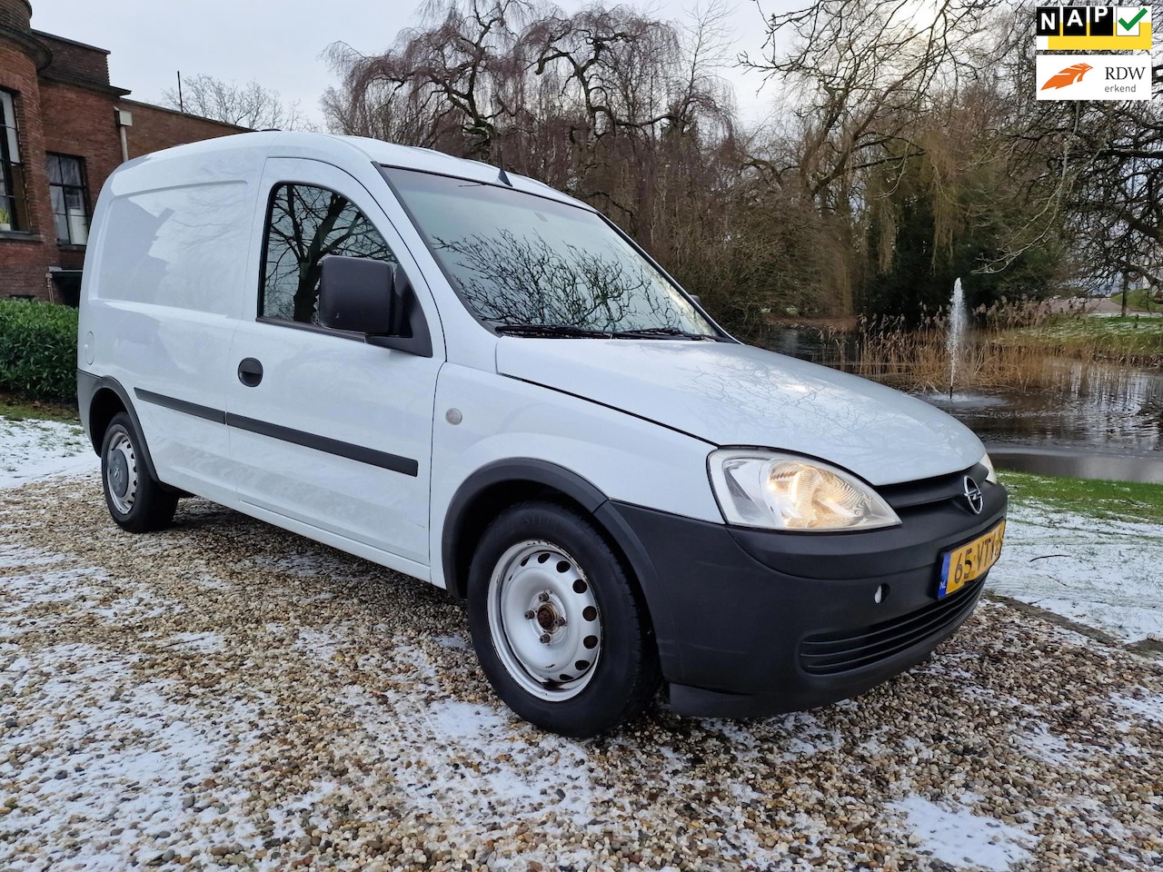 Opel Combo - 1.3 CDTi 1.3 CDTi (motor slaat niet aan) - AutoWereld.nl