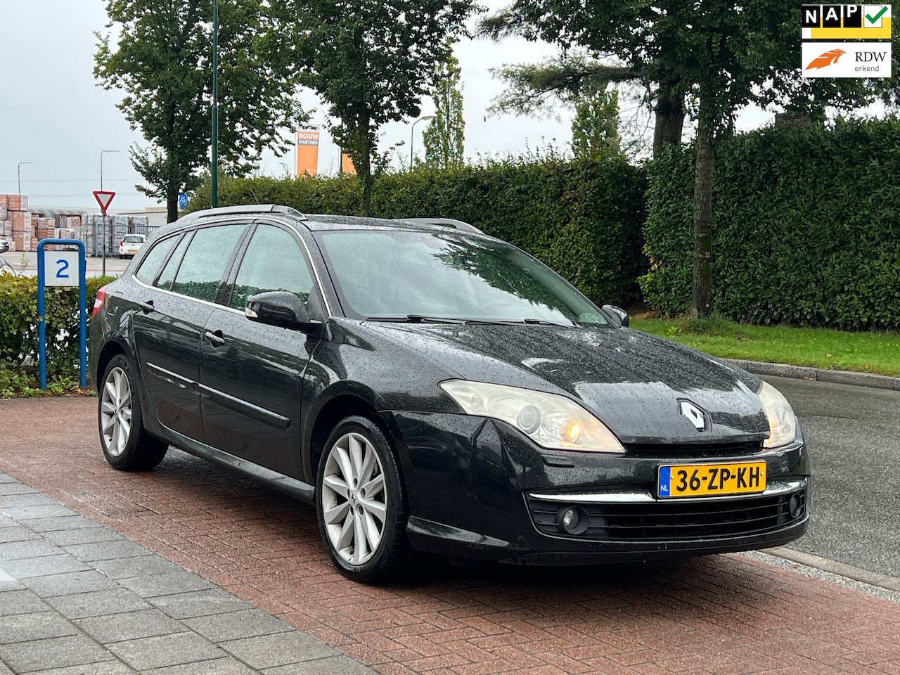Renault Laguna Estate - 2.0 Dynamiq ** Automaat | Navi - AutoWereld.nl