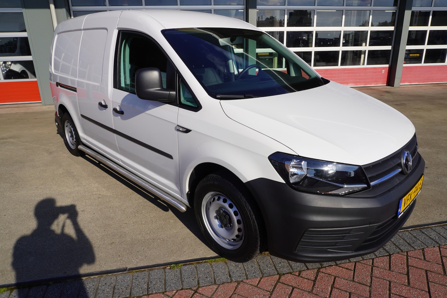 Volkswagen Caddy Maxi - 2.0 TDI L2H1 BMT Trendline - AutoWereld.nl