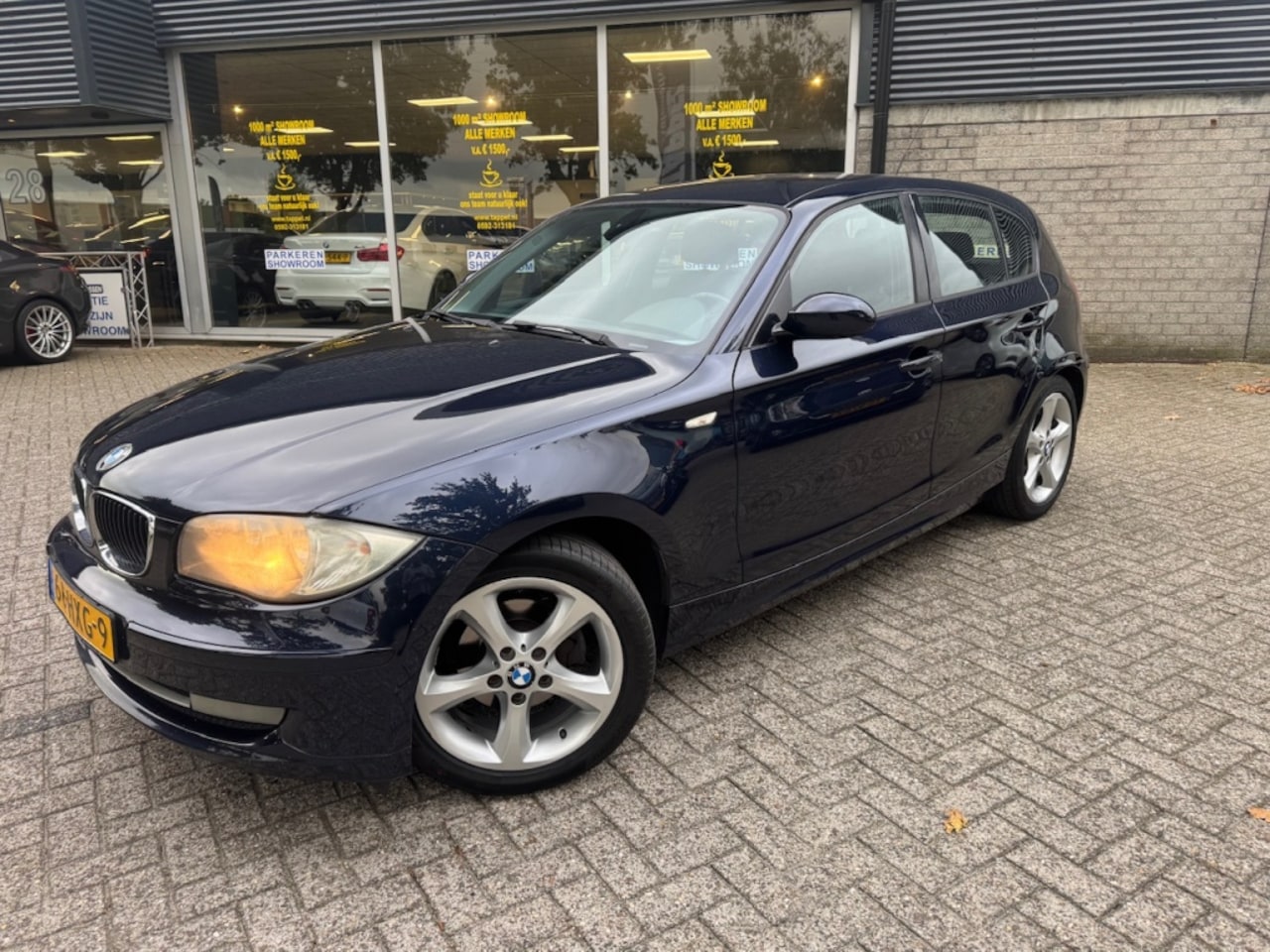 BMW 1-serie - 116i Business Line 5 Deurs/Nette auto/Nieuwe apk - AutoWereld.nl