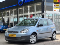 Ford Fiesta - 1.3 Airco Nieuwe APK 92.000km 2e eigenaar Boekjes Topstaat Rijdt en schakelt perfect