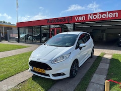 Ford Fiesta - 1.6 ST1|NAVI|STOELVERW|RECARO|CAMERA