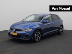 Volkswagen Polo - 1.0 TSI Life | Stoelverwarming | Climatronic | Parkeersensoren | App-connect | Navigatie |