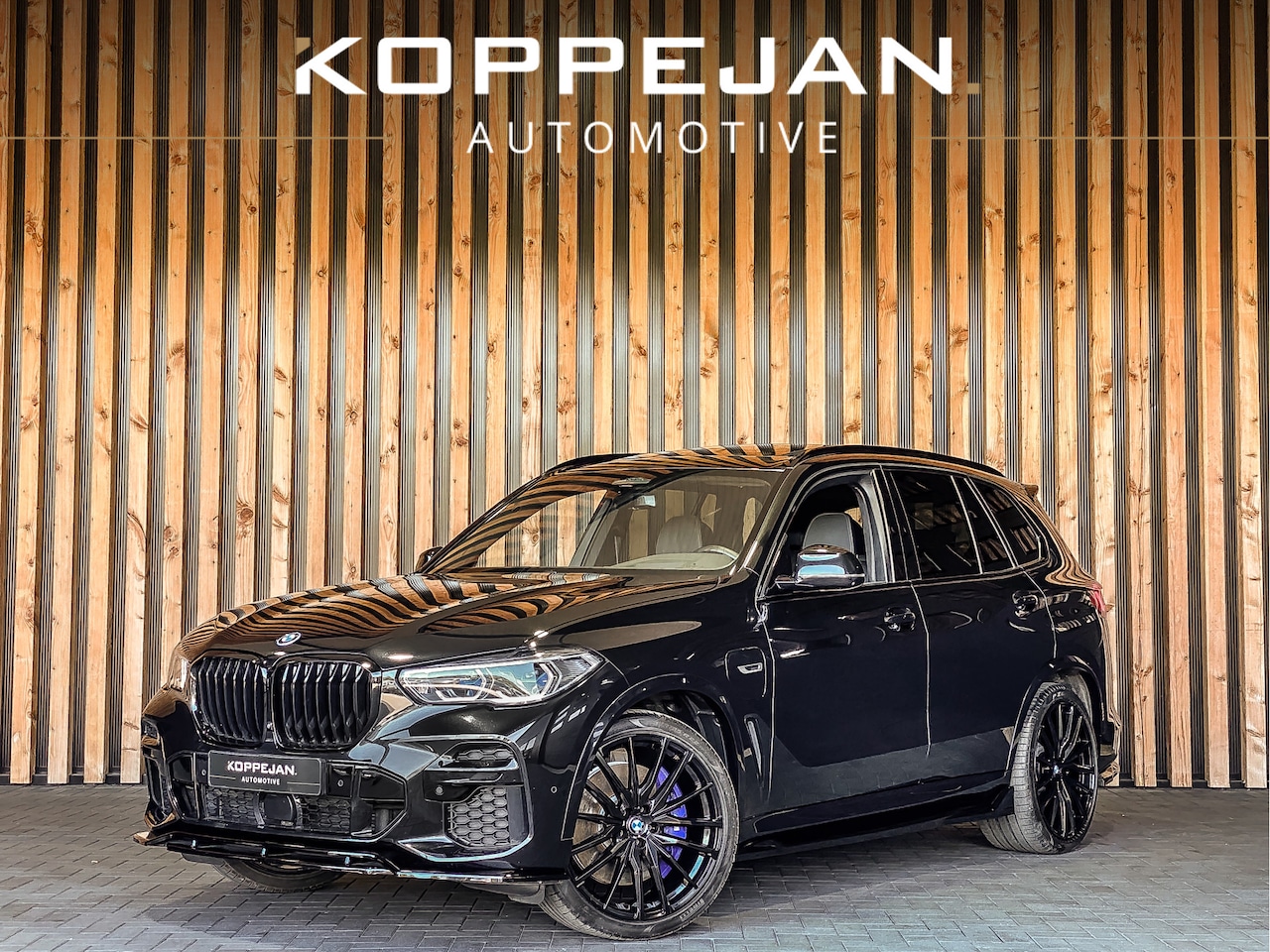 BMW X5 - xDrive45e 394PK High Executive M-Sport | BOWERS & WILKINS | 4 WIEL BESTURING | PANO | TREK - AutoWereld.nl