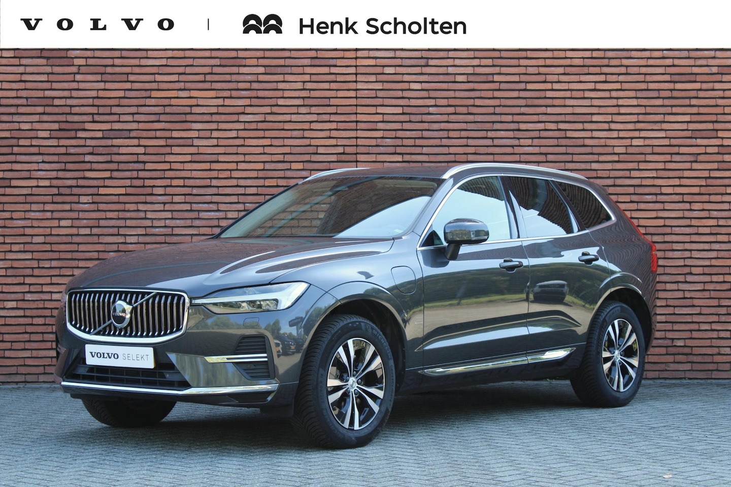 Volvo XC60 - T6 Automaat Plug-in hybrid AWD Core Bright |Interieur Voorverwarming| Panoramadak| Adaptie - AutoWereld.nl