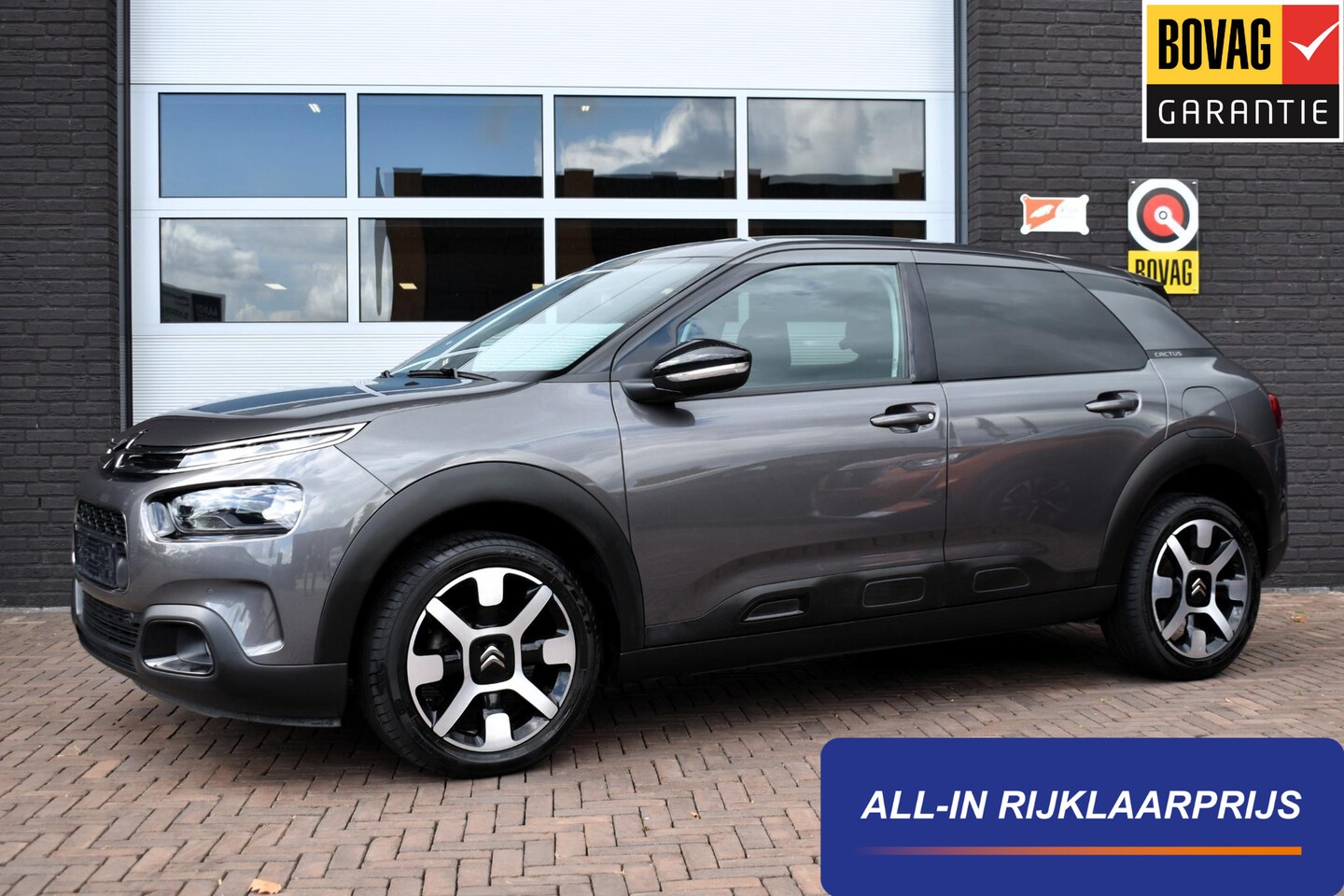 Citroën C4 Cactus - 1.2 PureTech 110 PK Shine | Panodak | Navi | Camera | Incl. garantie - AutoWereld.nl