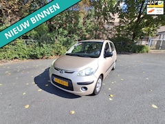 Hyundai i10 - 1.1 Active Cool ZO INGERUILD DUS ZO WEG PRIJSJE
