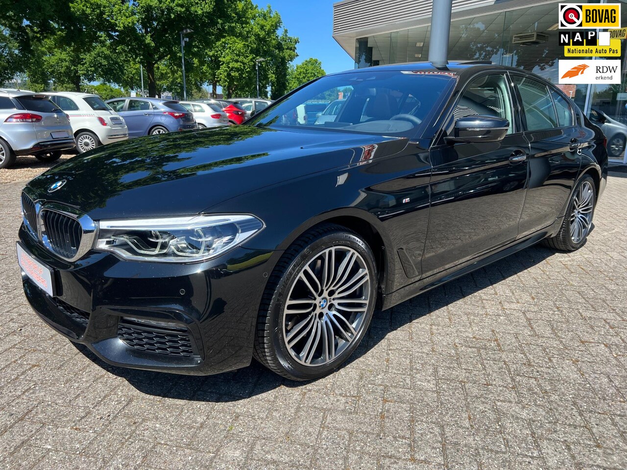 BMW 5-serie - 530i xDrive High Executive 530i xDrive High Executive, Automaat, Leer, Led, Navi, 360 camera, etc - AutoWereld.nl