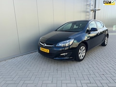 Opel Astra - 1.4 Turbo Sport +