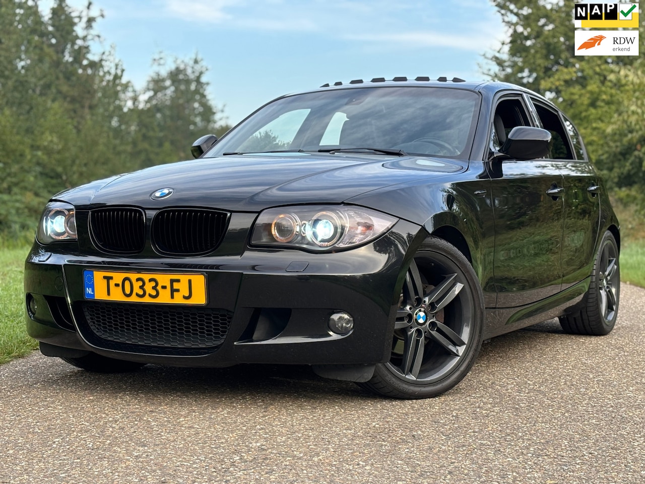 BMW 1-serie - 118i EffDyn. Ed. Bus Line Ultimate Edit M-Pakket - AutoWereld.nl