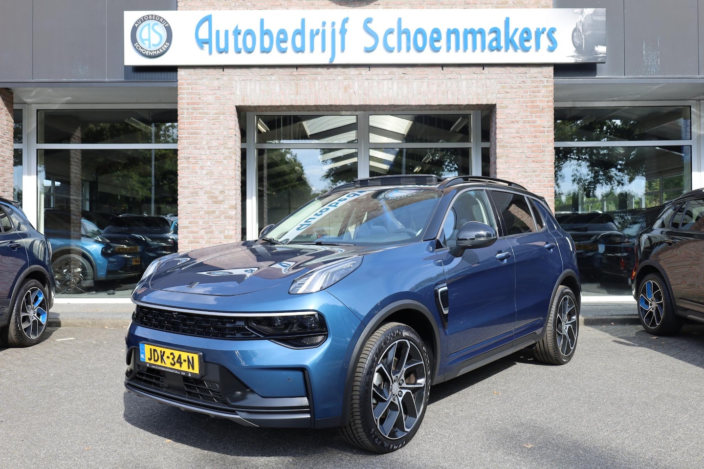 Lynk & Co 01 - 1.5 261PK! LUXURY-LINE! 360-CAMERA PANO/SCHUIF INFINITY DAB NAVI CARPLAY CAMERA STOELVERWA - AutoWereld.nl