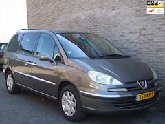 Peugeot 807 - 2.0 ST - 7p - Lederen bekleding - Trekhaak