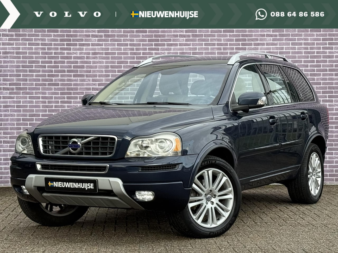 Volvo XC90 - 3.2 AWD Momentum | 7-Persoons | Trekhaak | Camera | Carplay | Navigatie | Blis | Bi-Xenon - AutoWereld.nl