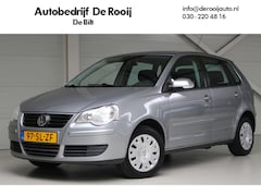Volkswagen Polo - 1.4-16V Turijn Airco | Centrale vergrendeling | Buitenspiegels Elek. Verstelbaar |