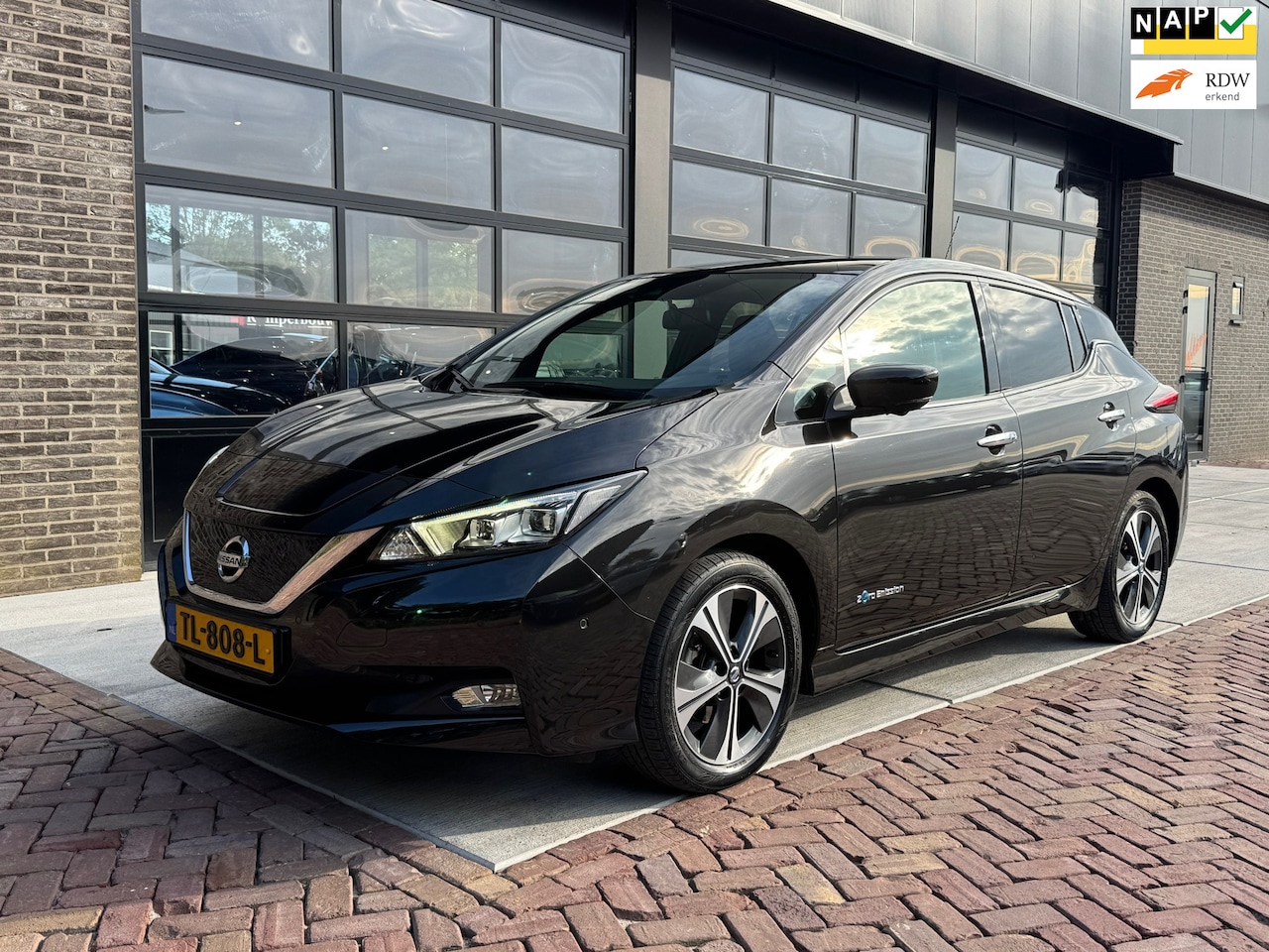 Nissan LEAF - Tekna 40 kWh | Leer | Cruise | Bose | Stoelverwarming | - AutoWereld.nl